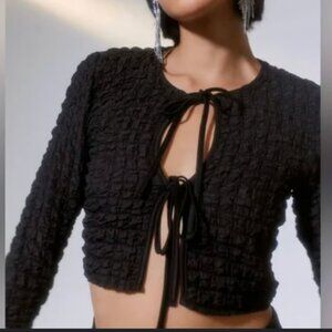 NWT Urban Outfitters Sylvie Bubble Knit Tie-Front long sleeve top black Sz L